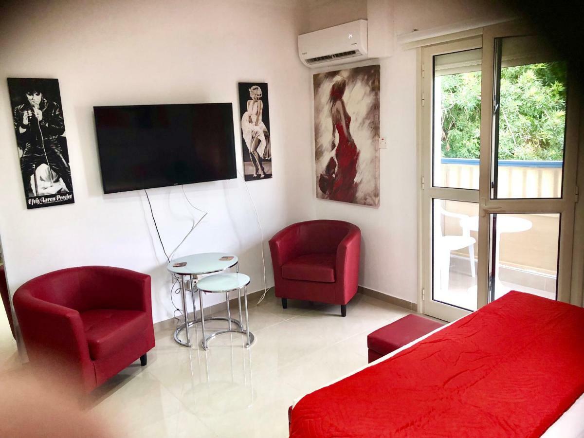 Paphos Gardens Studio Suite Bagian luar foto